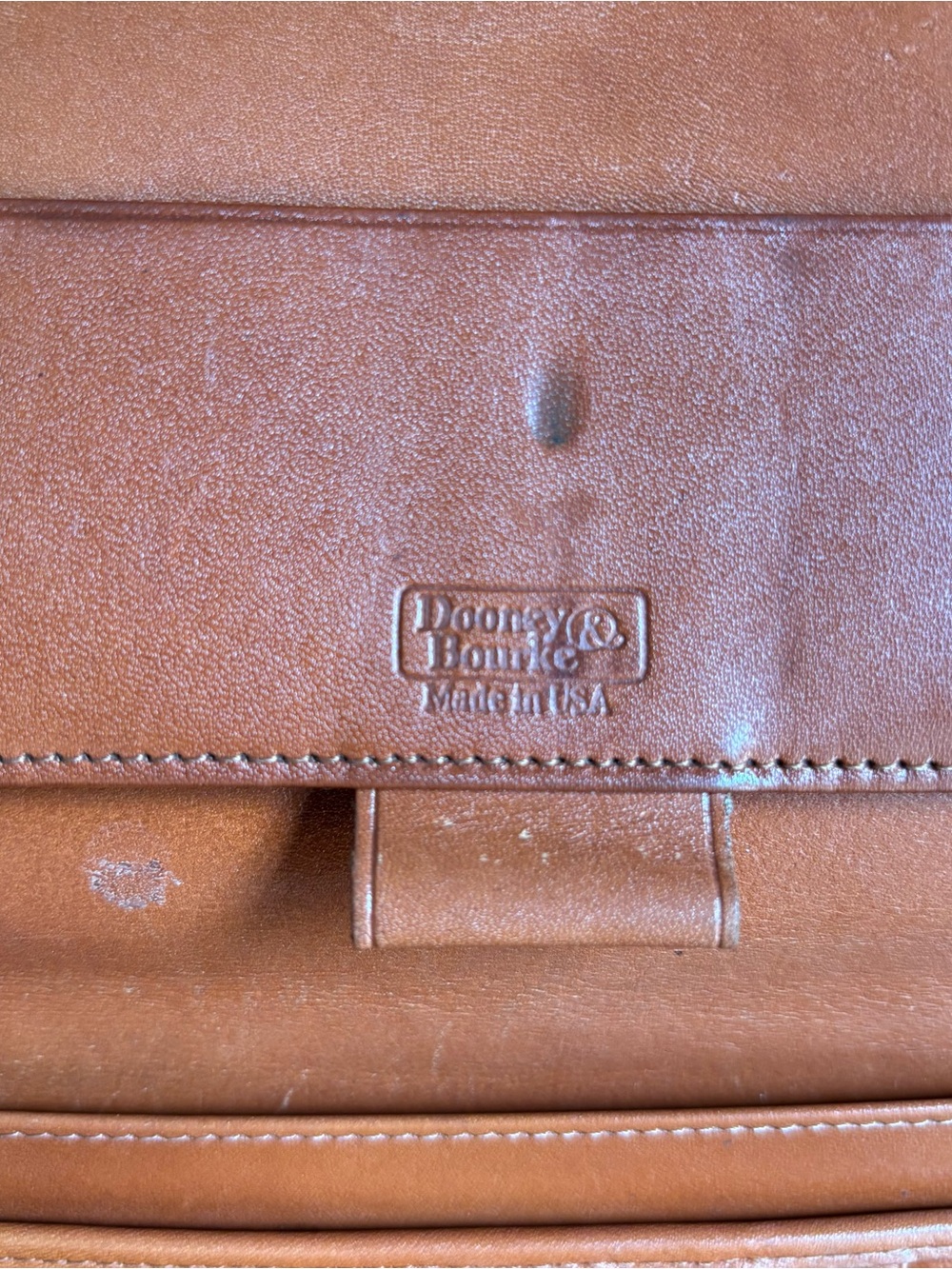 Vintage Dooney and Bourke Wallet - Picture 6 of 6